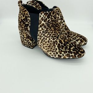 Qupid leopard print booties